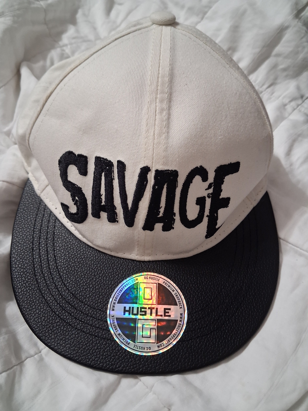 Salvage Two-Tone 'SAVAGE' Embroidered Snapback - White & Black